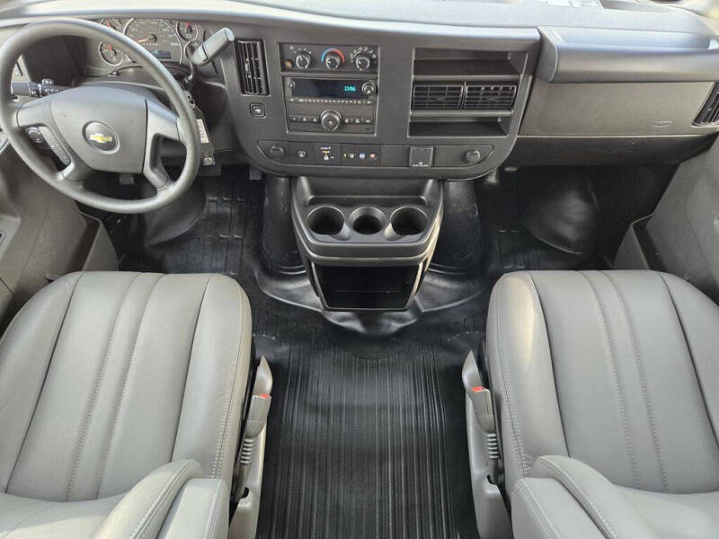 2026 Chevrolet Express 2500