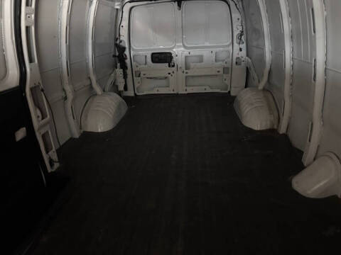 2023 GMC Savana 2500