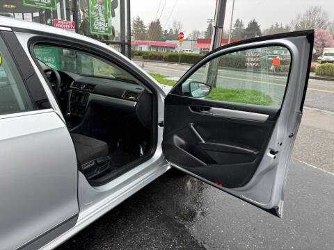 2016 Volkswagen Passat 1.8T S