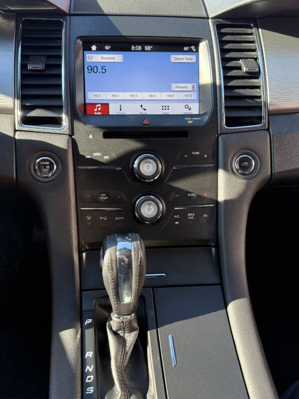2017 Ford Taurus SEL