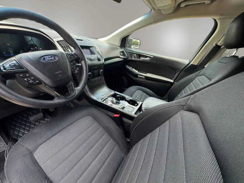 2019 Ford Edge SE