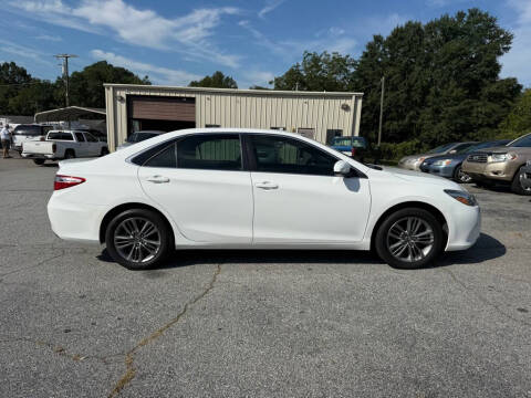 2017 Toyota Camry SE