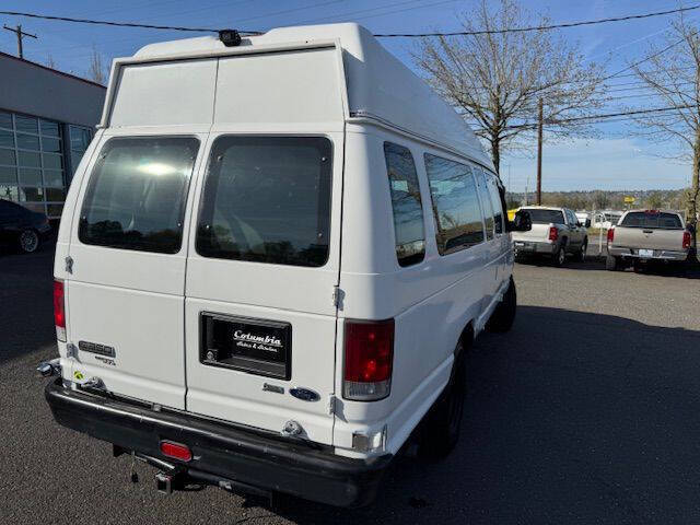 2013 Ford E-Series E-350 SD