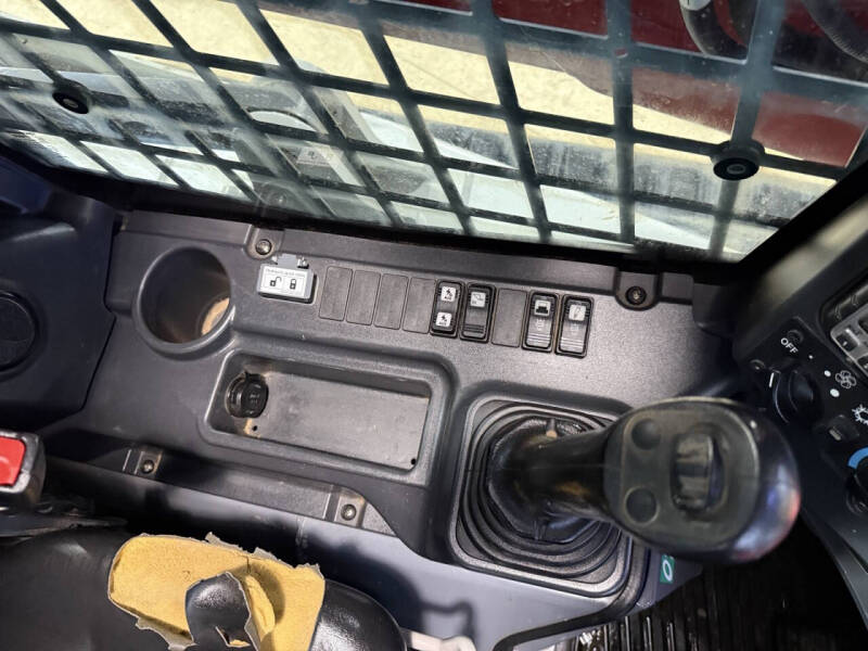 2022 TAKEUCHI TL12V2