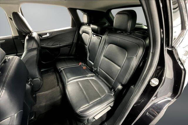 2021 Ford Escape Titanium