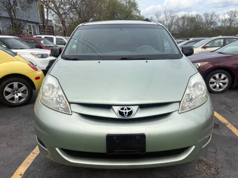 2006 Toyota Sienna LE 7 Passenger