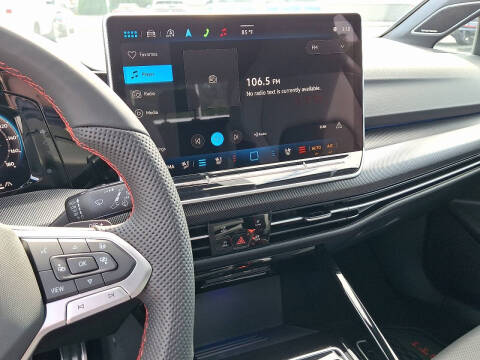 2025 Volkswagen Golf GTI SE