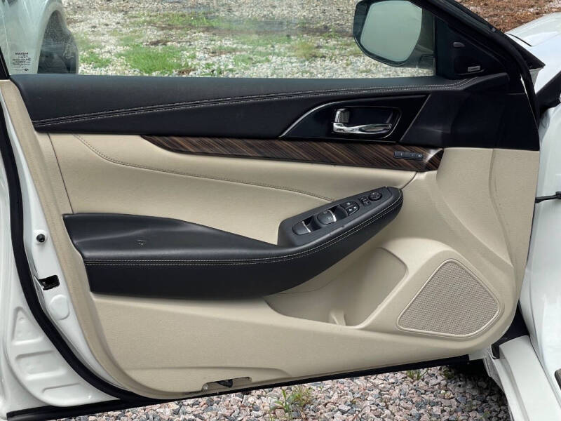 2017 Nissan Maxima Platinum