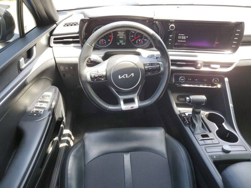 2022 Kia K5
