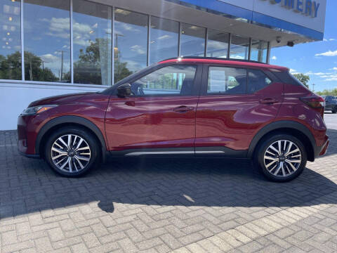 2023 Nissan Kicks SR