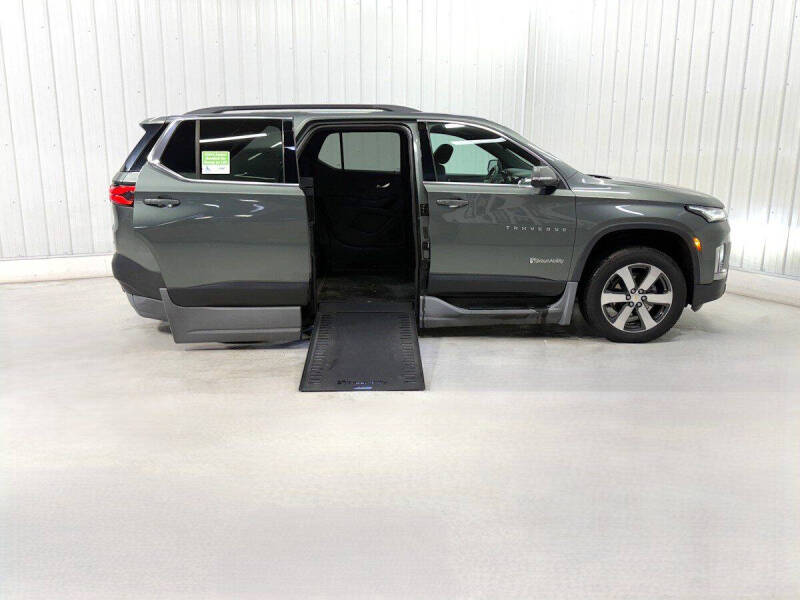 2022 Chevrolet Traverse LT Leather