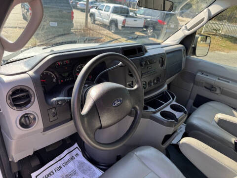 2011 Ford E-Series E-150