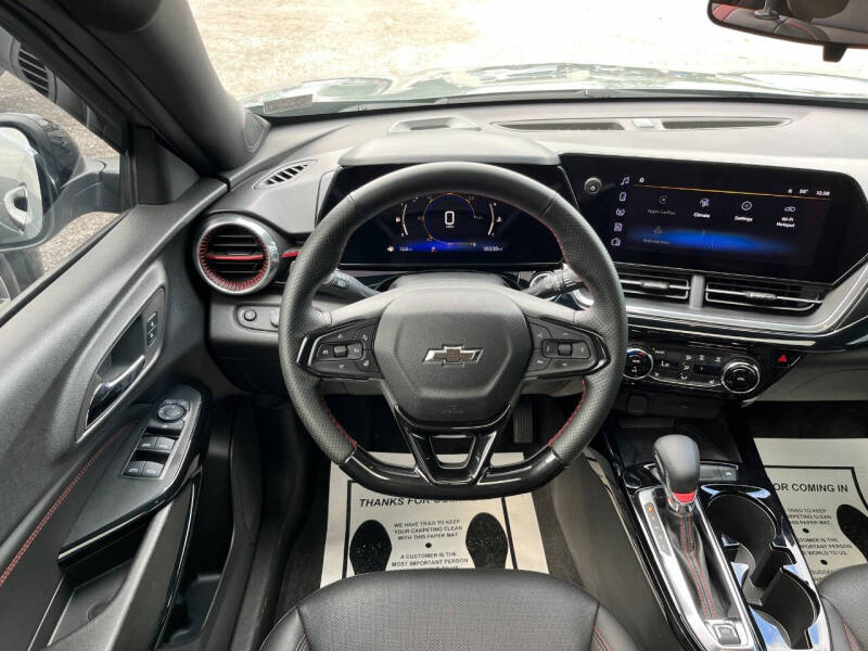 2025 Chevrolet Trax RS