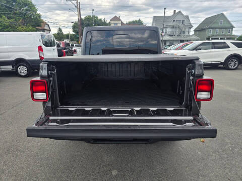 2021 Jeep Gladiator Willys