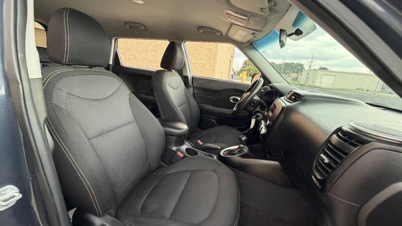 2015 Kia Soul +