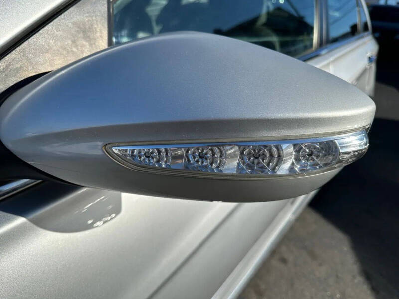 2012 Hyundai Sonata Hybrid