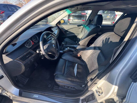 2004 BMW 5 Series 530i