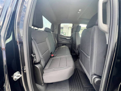 2024 GMC Sierra 1500 Elevation Standard