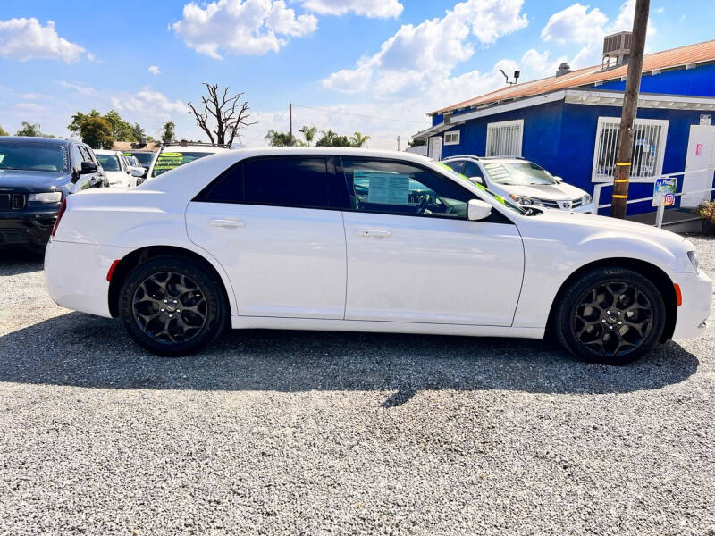 2019 Chrysler 300 S