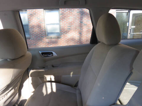 2013 Nissan Pathfinder SV