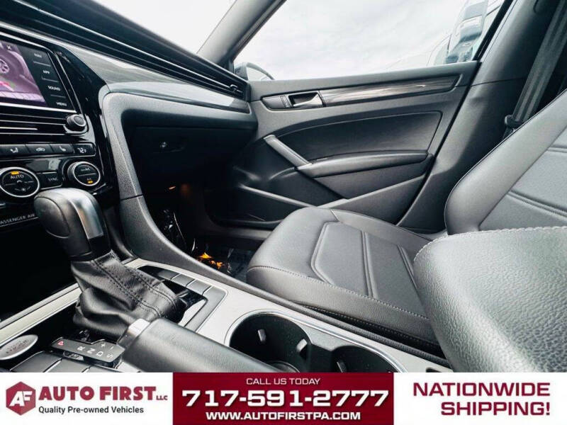 2021 Volkswagen Passat R-Line