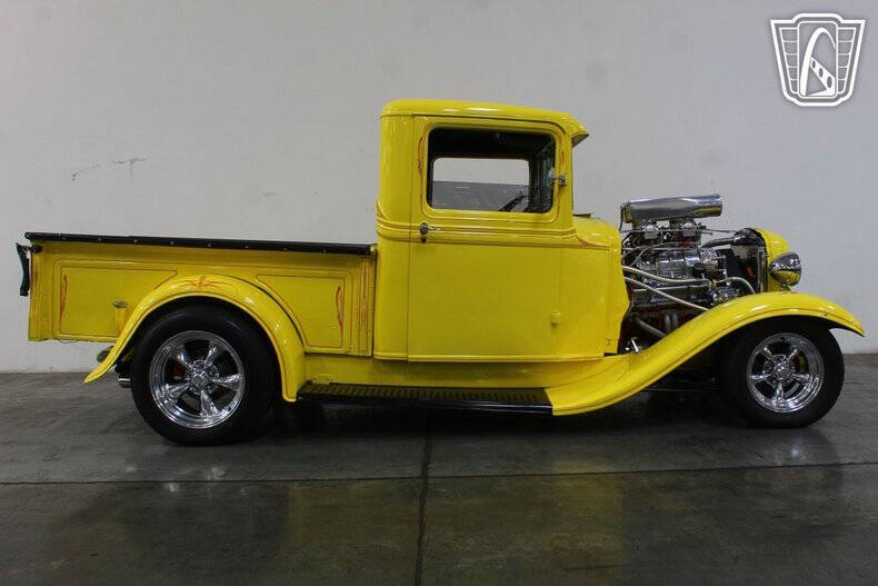 1932 Ford F-100