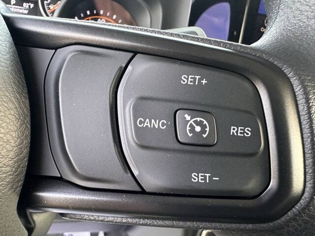 2025 Jeep Gladiator NightHawk