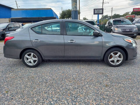 2019 Nissan Versa SV
