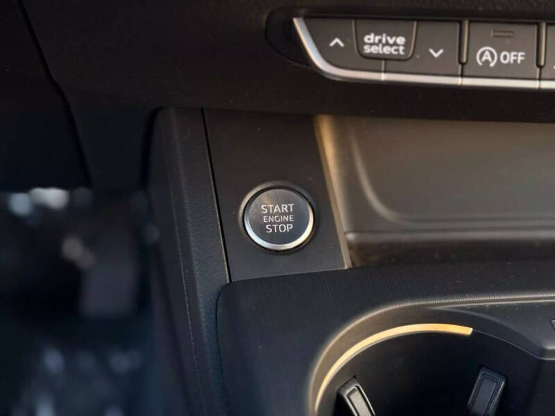 2017 Audi A4 2.0T quattro Premium