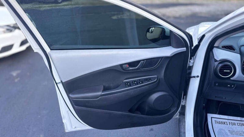 2020 Hyundai Kona SE