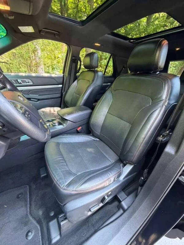 2016 Ford Explorer Sport