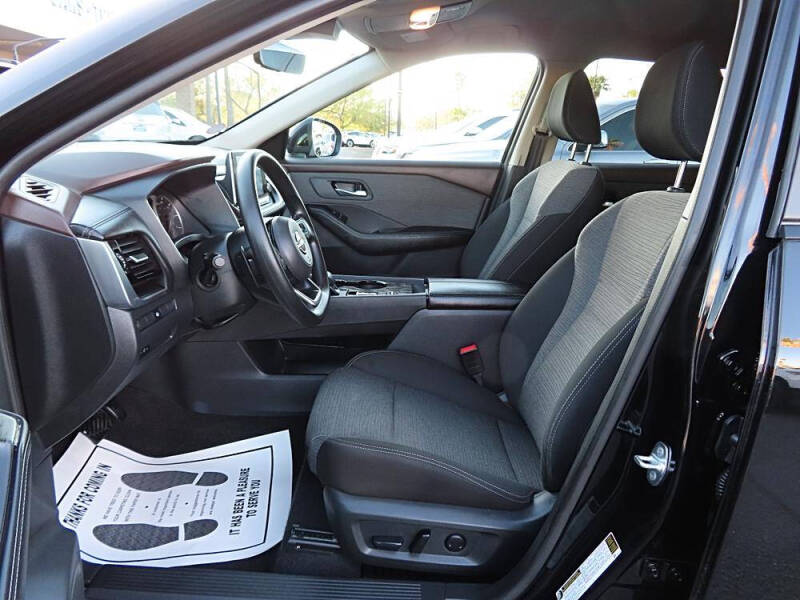 2022 Nissan Rogue SV