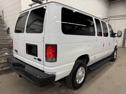 2013 Ford E-Series E-350 SD