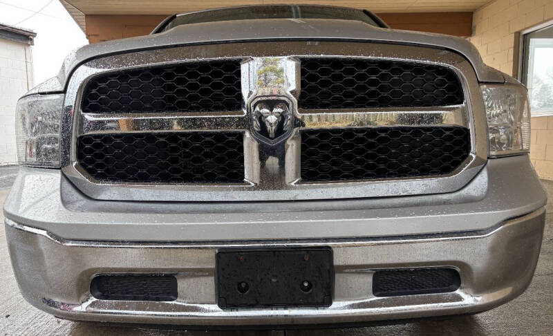 2017 RAM 1500 SLT