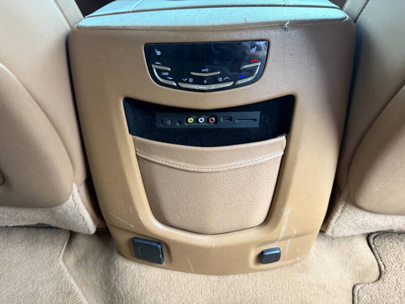 2016 Cadillac Escalade ESV Platinum