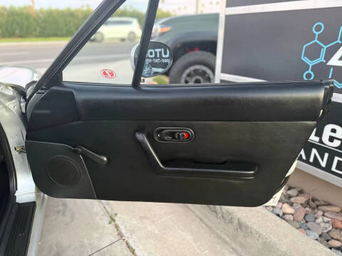 1990 Mazda MX-5 Miata