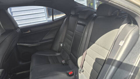 2017 Lexus IS 200t