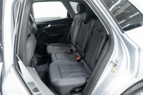 2024 Audi Q5 e quattro S line Premium 55 TFSI