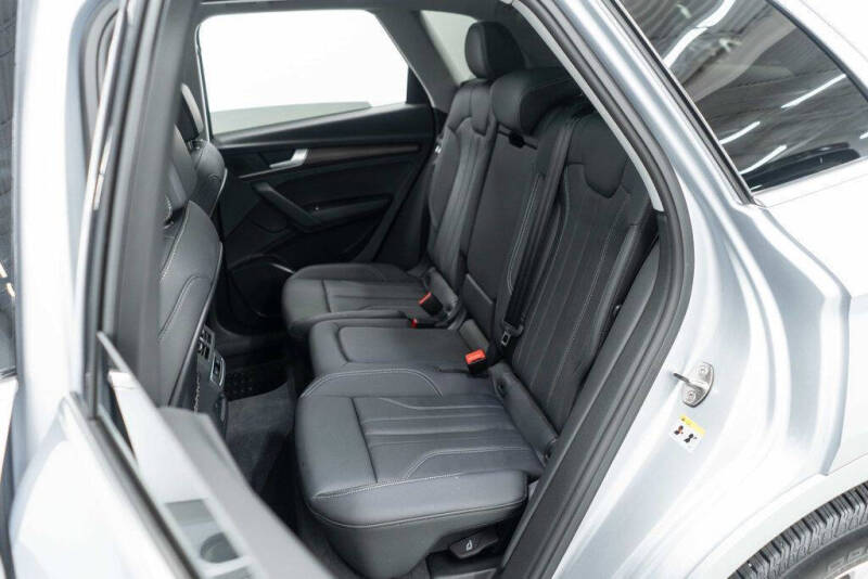 2024 Audi Q5 e quattro S line Premium 55 TFSI