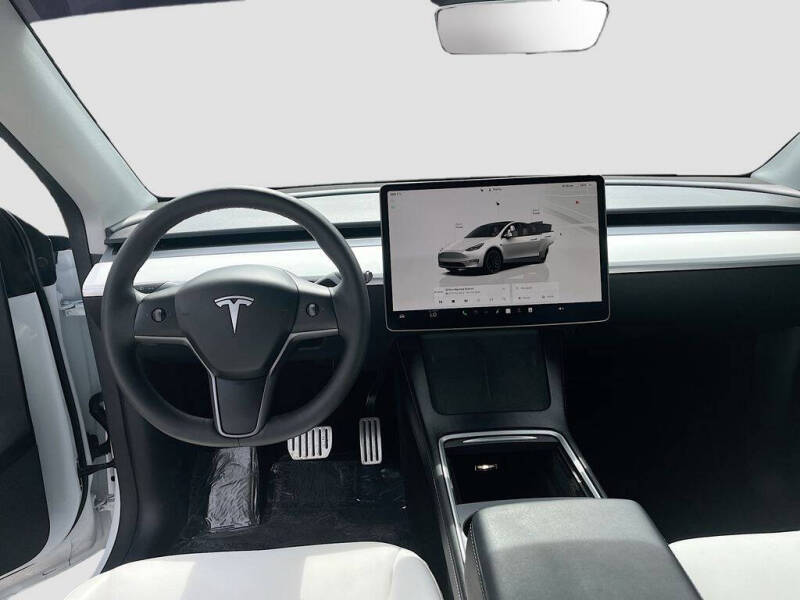 2024 Tesla Model Y Performance
