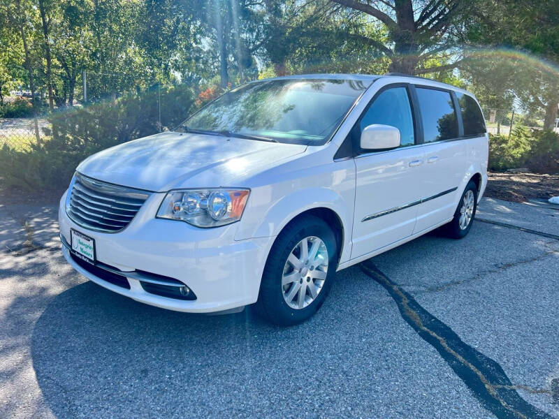2015 Chrysler Town and Country Touring