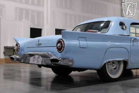 1957 Ford Thunderbird