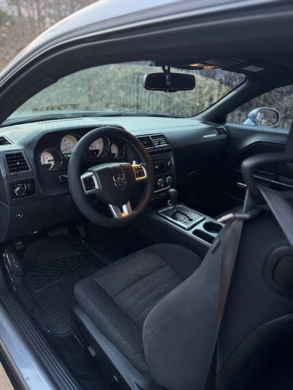 2013 Dodge Challenger SXT