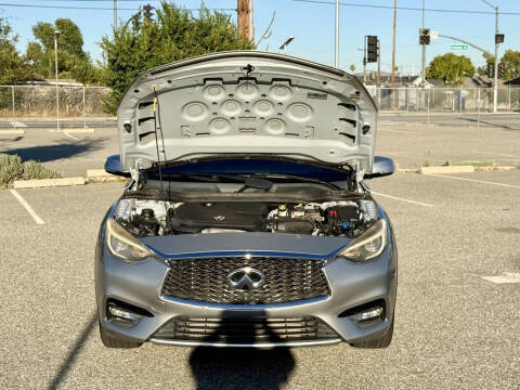 2018 Infiniti QX30 Premium