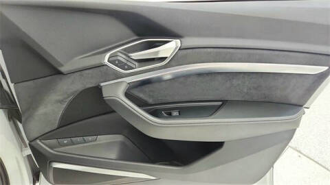 2023 Audi e-tron S Sportback quattro Prestige