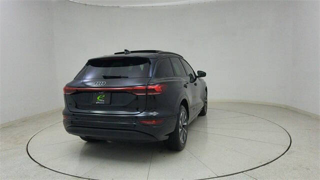 2025 Audi Q6 e-tron quattro Premium Plus