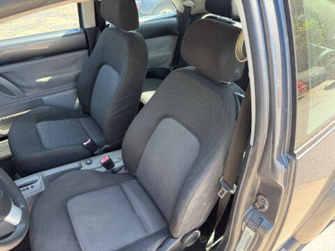 2004 Volkswagen New Beetle GL