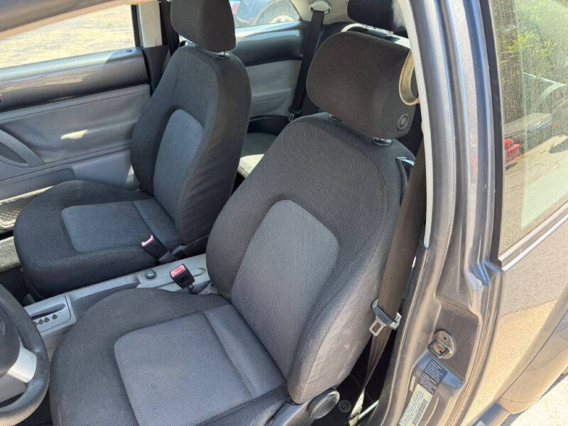 2004 Volkswagen New Beetle GL