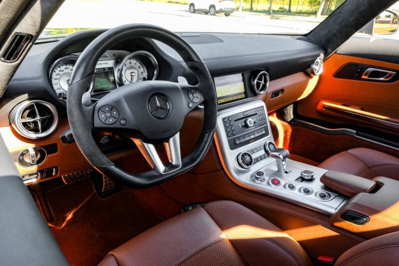 2011 Mercedes-Benz SLS AMG