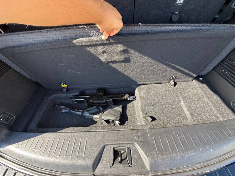 2023 Nissan Armada SV